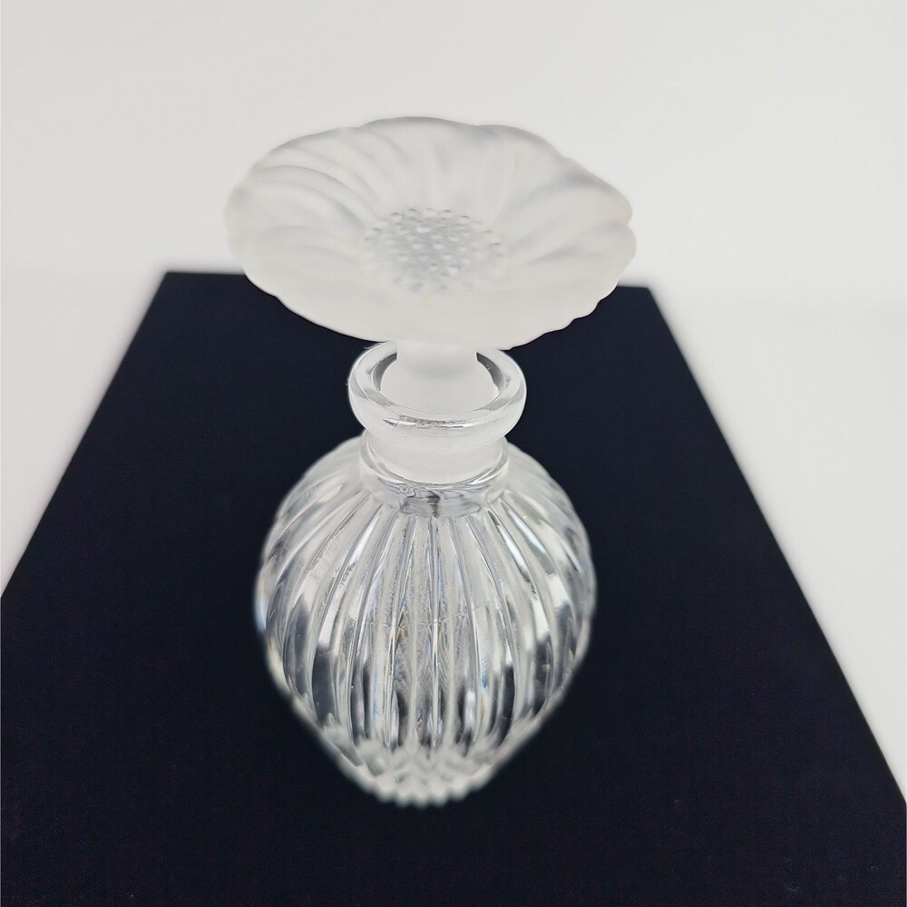 Vintage Ribbed Glass Perfume Bottle with Frosted Glass Flower Stopper 4.25 in
